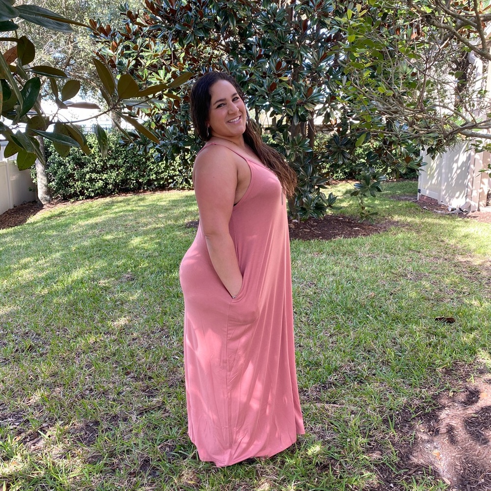 Plus Size Summer Maxi Dress - Picture 4 of 4